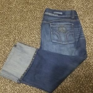 Candie's Crop Peace ✌️ Jeans